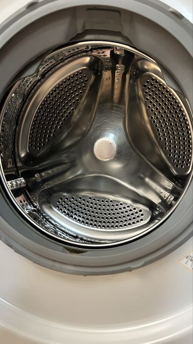 Sprzedam pralkę LG w świetnym stanie technicznym i wizualnym.