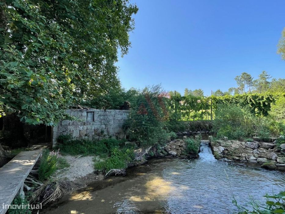 Moradia em Ruínas em Cernadelo, Lousada