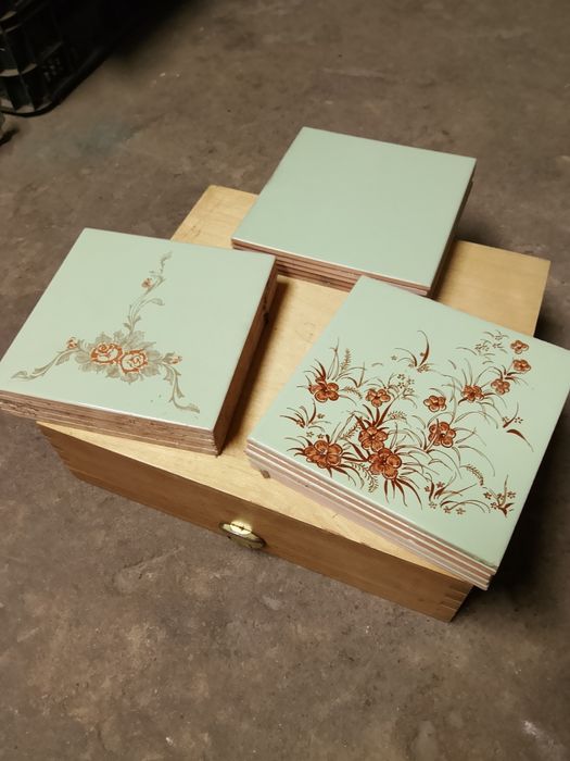 Kafelki ceramiczne PRL Żadkość zabytkowe 15x15