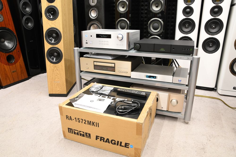 Zadbany wzmacniacz stereo Rotel RA-1572MKII Zestaw w doskonałym stanie