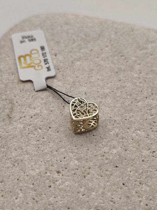 Złoty charms do bransoletki modułowej