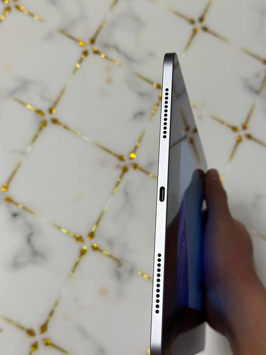 iPad Air 11" M4 256GB Wi-Fi АКБ 98%