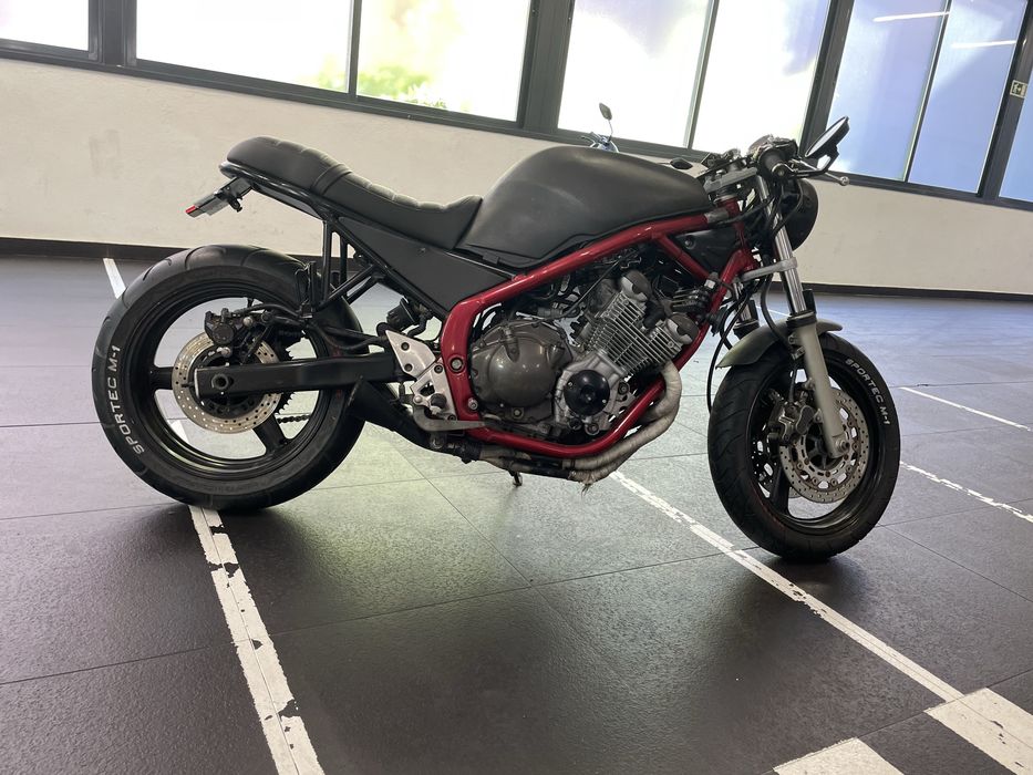 Yamaha XJ600 Diversion Cafe Racer
