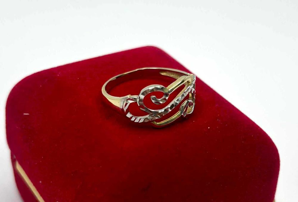 Nowy Złoty Pierścionek pr. 585 1,72g R16