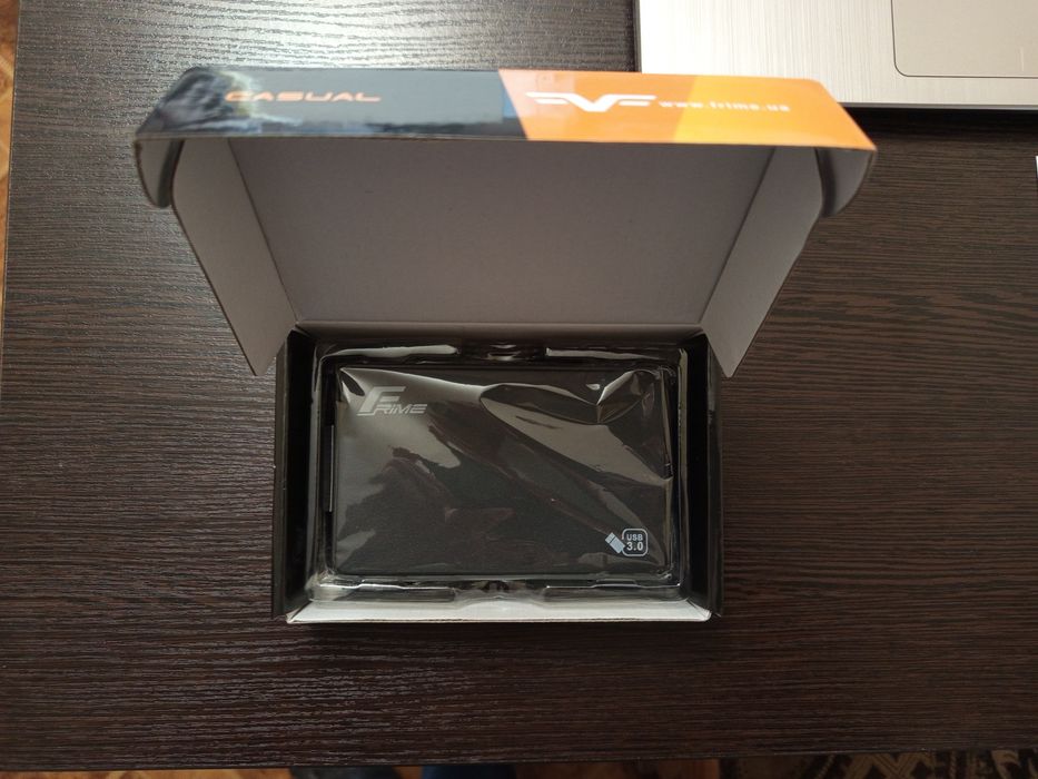 Продам зовнішню кешеню для диска SATA 2,5" HDD/SSD