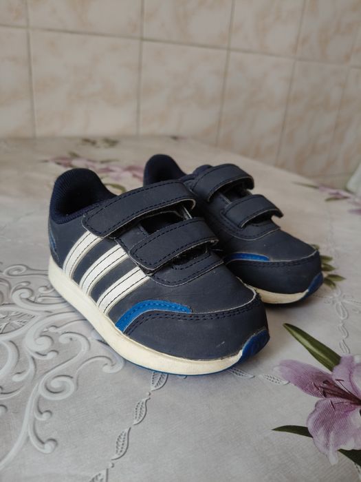 Кросівки Adidas для хлопчика