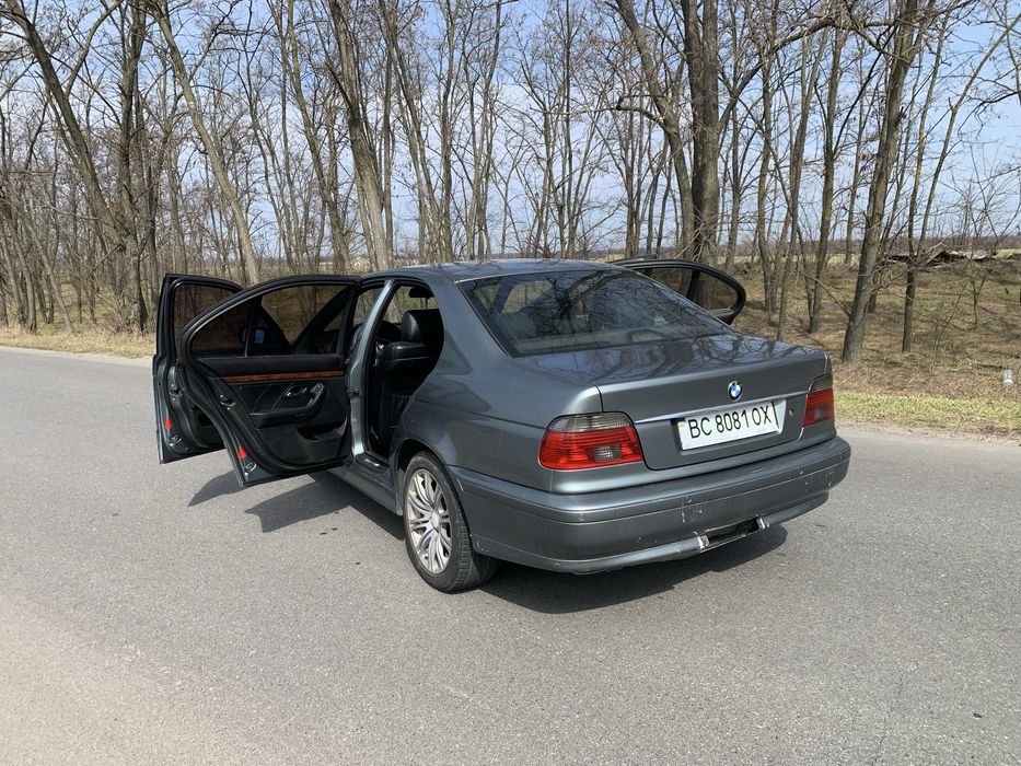 BMW E39 Рест, Дизель 3 літри, автомат