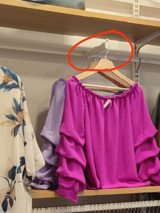 Móvel/expositor loja de roupa