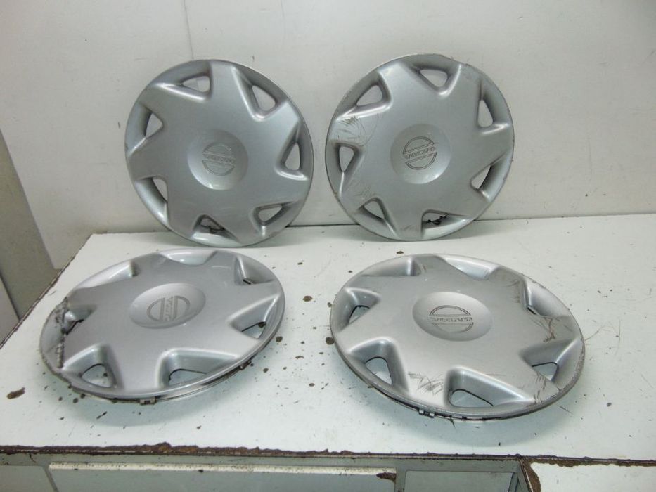 Volvo series 440,460 etc tampões de roda