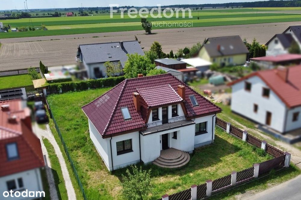 Wolnostojący dom w Strzałkowie przy Leśnej