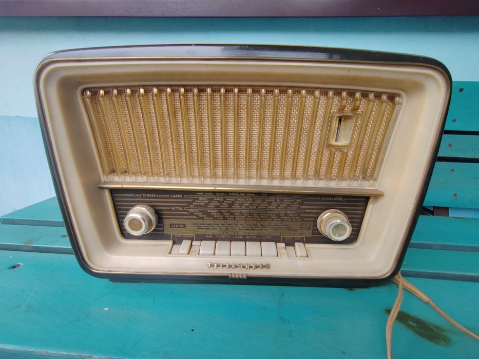 Radio lampowe telefunke gavotte 1063