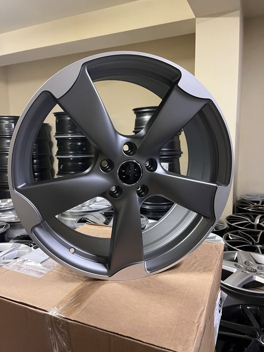 Jantes 18” / 19” Novas Estilo Audi Rotor S3
