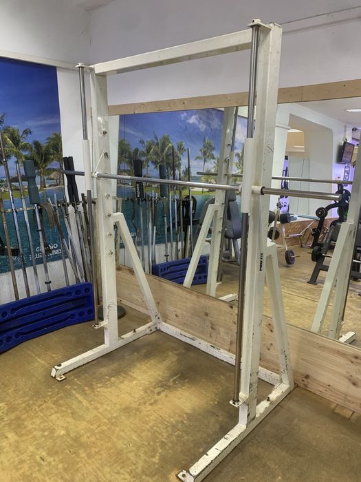 Smith Machine Robusta440314970621224961