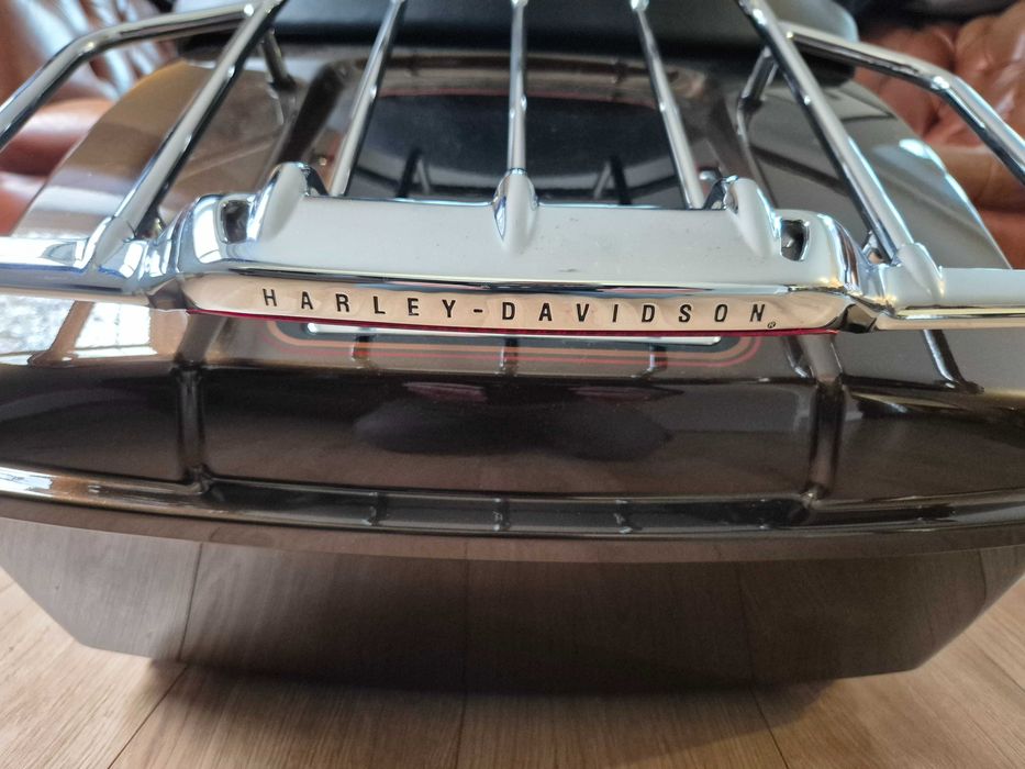 Harley Davidson Tour pak top case Electra Street Road Glide