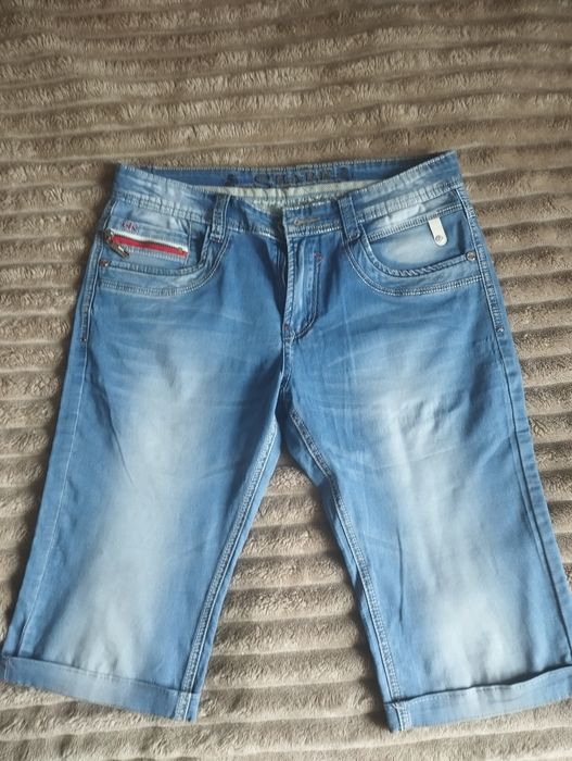 Продам, джинсові шорти