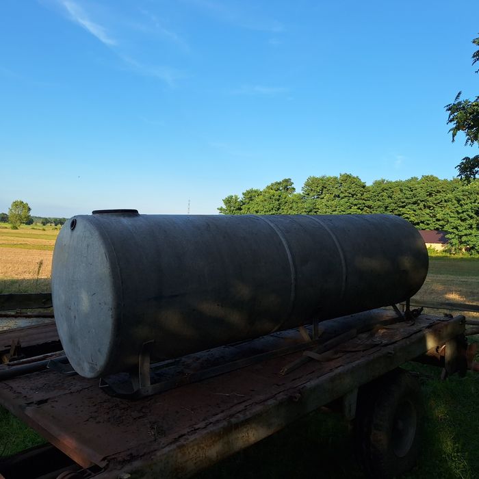 Beczka zbiornik na wode szambo 2000l