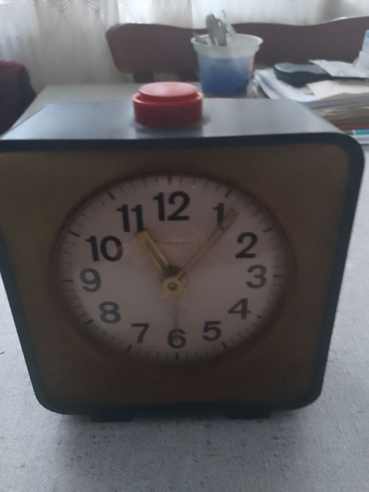 Будильник  Янтарь Срср