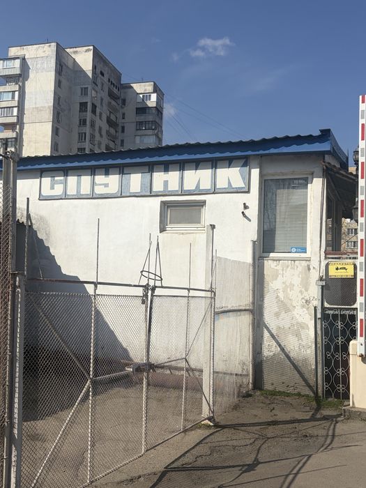 Сдам крытое место на автостоянке