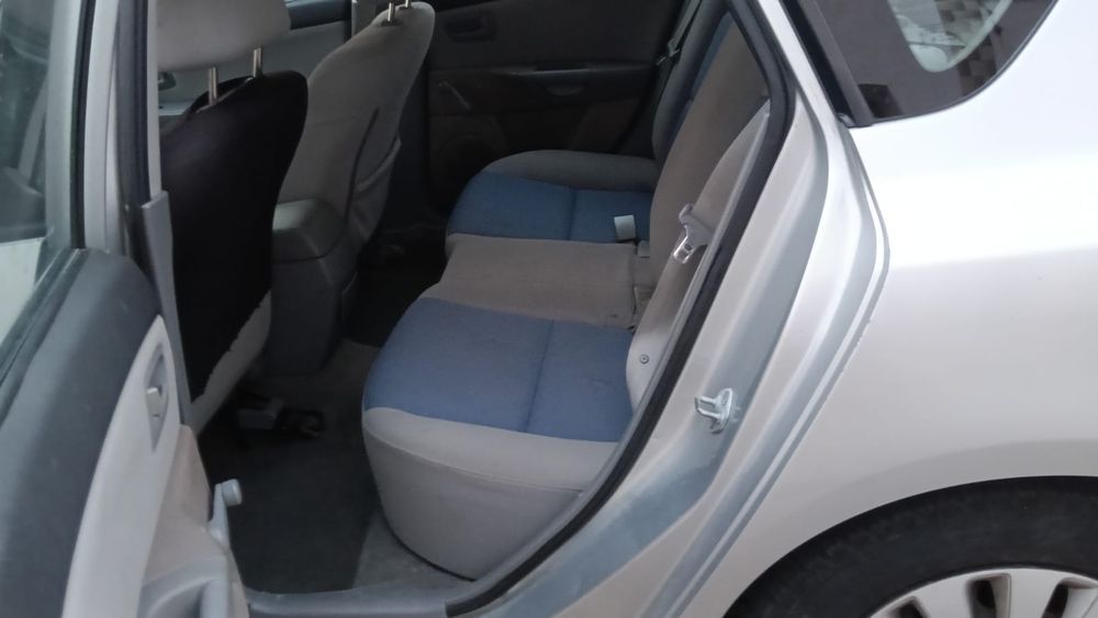 Mazda 3 HATCHBACK de 2004 nacional com 225mil kms