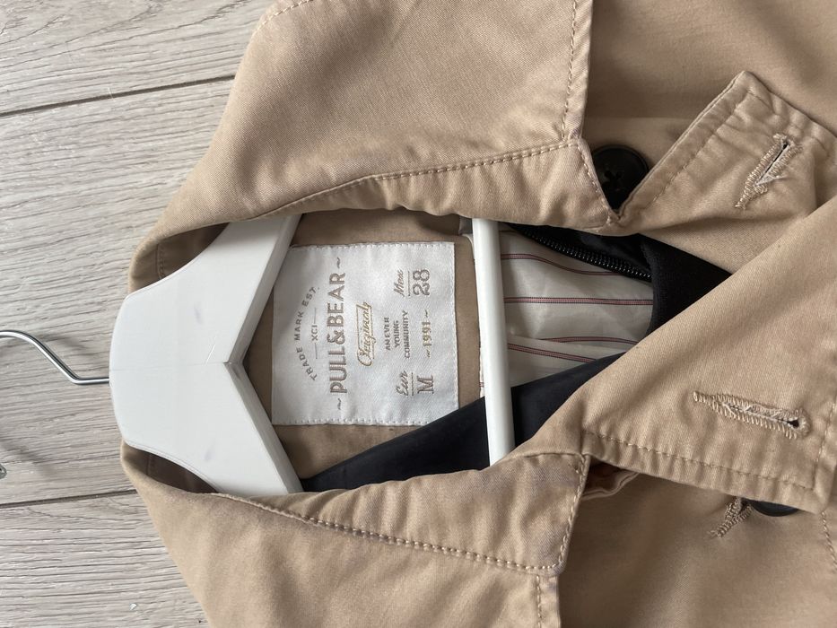 Продається  бежевий тренч