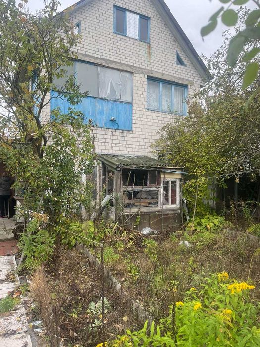 Дачний  цегляний будинок в Березанці