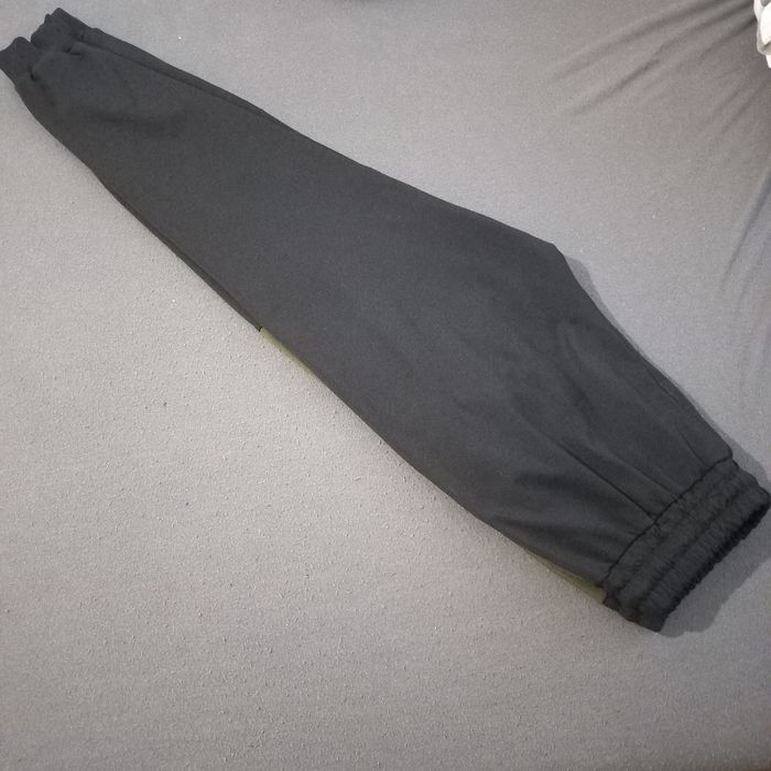 Спортивні штани Nike