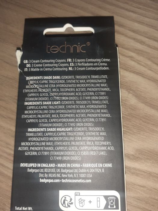 Conjunto de 3 lápis de maquilhagem para rosto. Technic Contour Stix