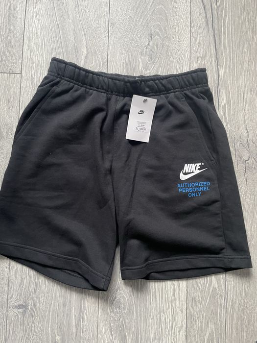 Шорты Nike M новые оригинал