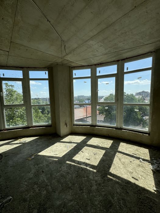 Продається 2 кімнатна Новобудова вул Буковинська 33