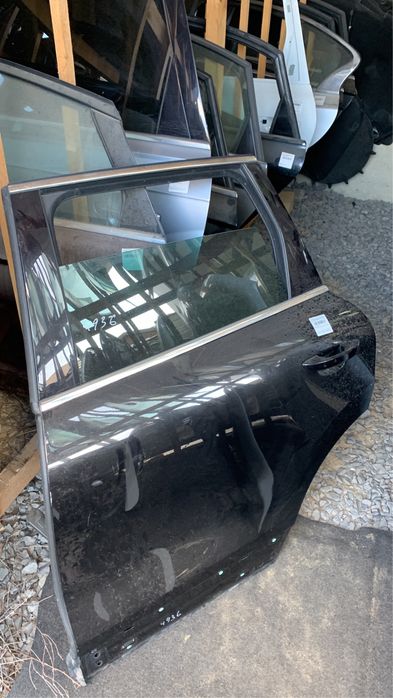 Дверь перед зад ліва права  Volkswagen Touareg cayenne таурег nf fl