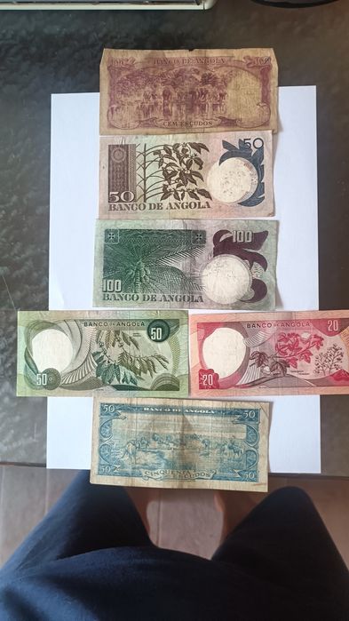 Vendo notas nacionais e estrangeiras antigas