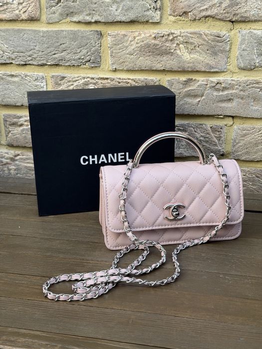 Рожева сумочка Chanel