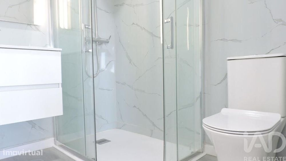 Apartamento T2 em São Sebastião