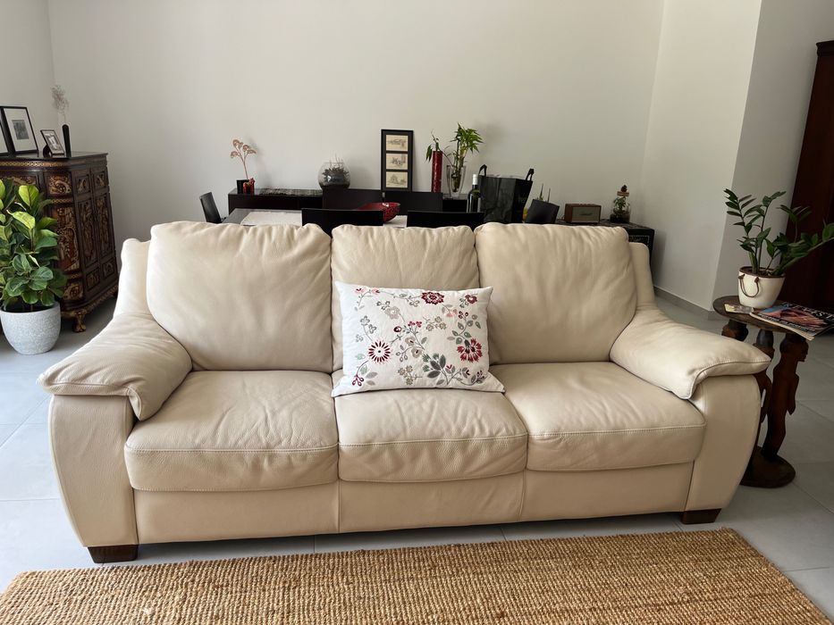 Sofá em pele Divani e Divani