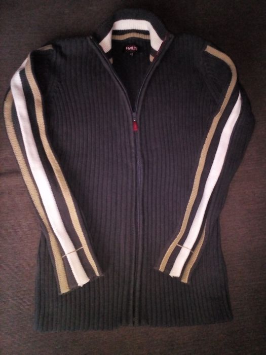 Джемпер на молнии от бренда HALTI