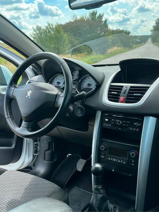 Продам peugeot 207sv 2010рік 1.6 дизель