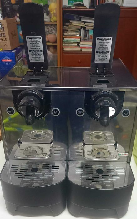 Máquina de café double cap