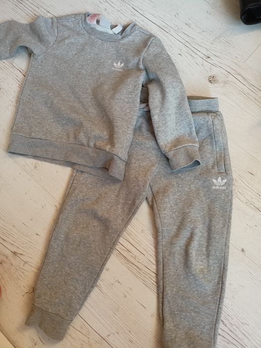 Dres adidas oryginalny 116