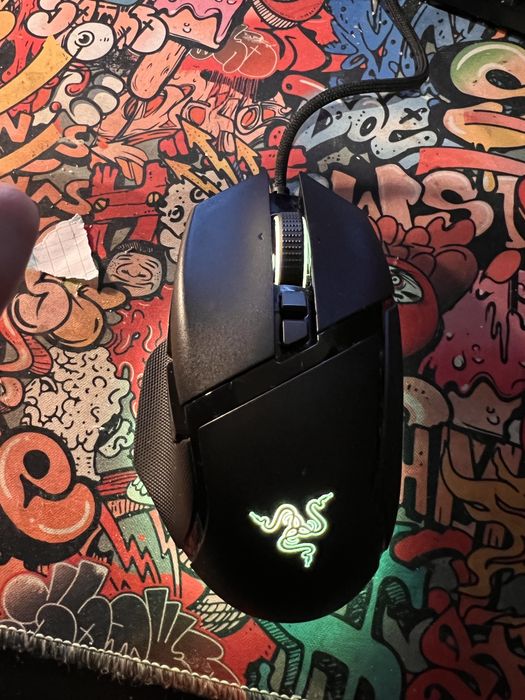 Rato razer basilisk v3