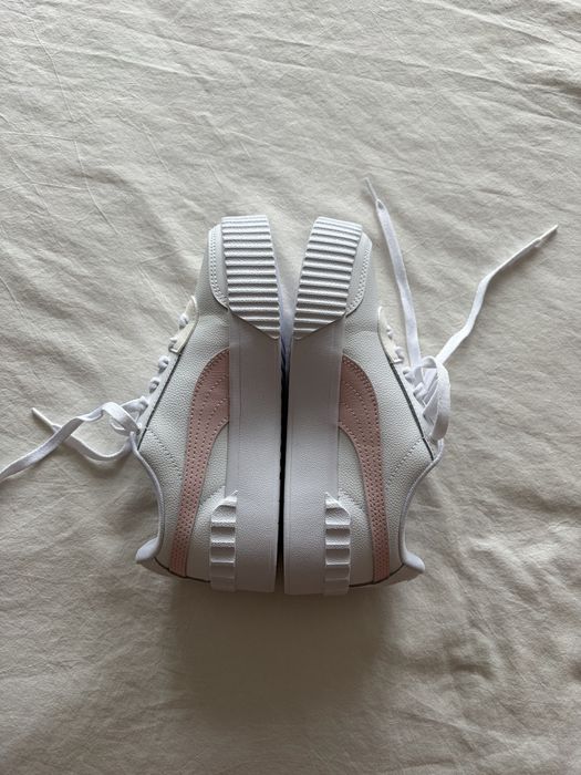 Sapatilhas Puma Carina Lift Branco e Rosa Tam. 35.5 Novas com Caixa