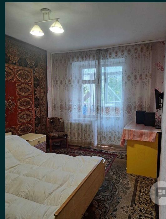 Квартира ,  від власника  на 3 му поверсі , 9 поверховому цегляному будинку