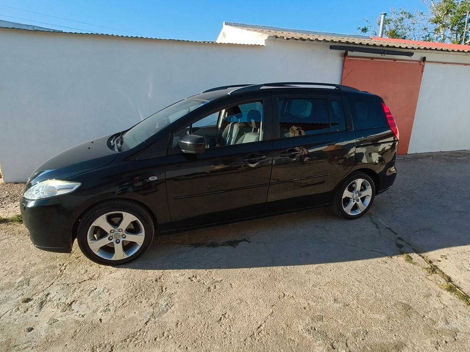 Carro Mazda 5 7 lugares