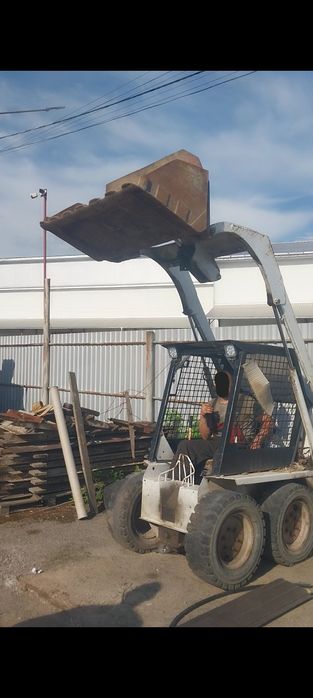 Clark  Bobcat  533