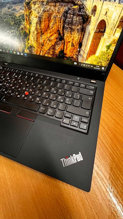 Lenovo ThinkPad T14 Gen 1 i7-10610U 16GB DDR4 GeForce SSD 256GB 14"FHD