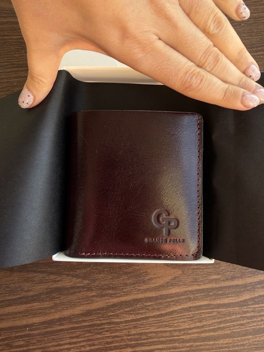 Шкіряний гаманець жіночий