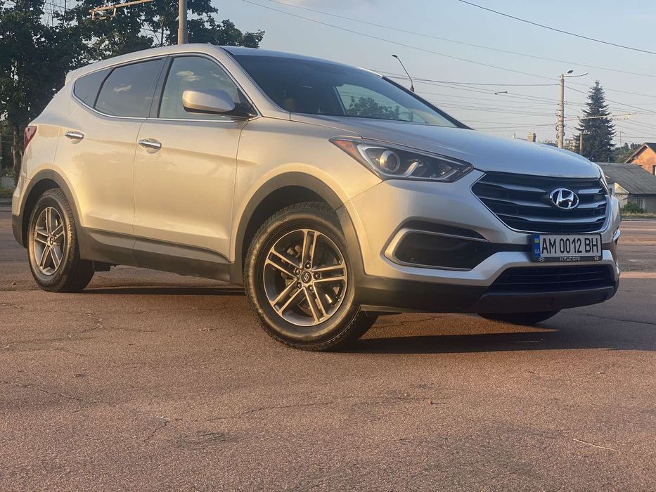 Продам Hyundai Santafe 2017 року