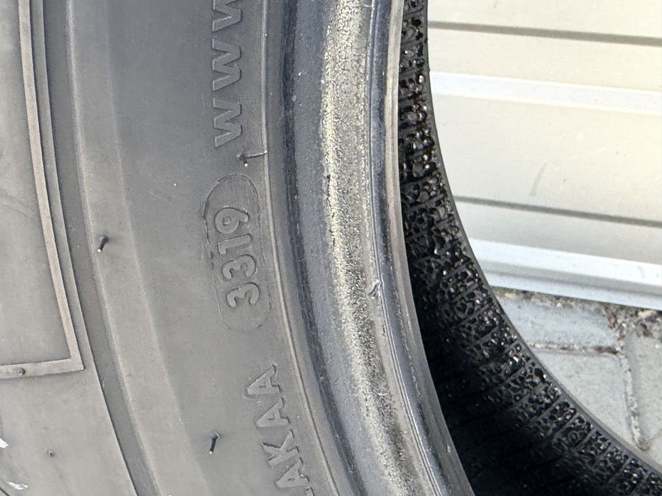 Всесезонна гума Giti 215/65/17