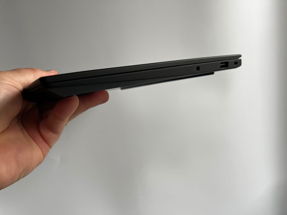 Lenovo ThinkPad X1 Carbon Gen9 i7-1185G7 16/512GB WUXGA W11P 4k FV23%