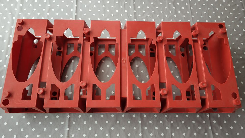 Garrafeira em Plástico para 6 Garrafas