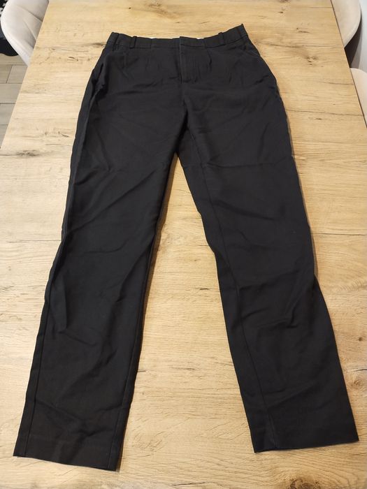Spodnie damskie r 40 Reserved